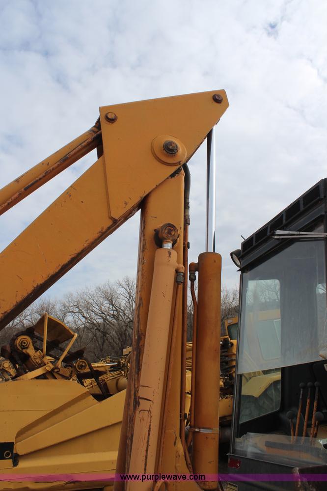 image for item I2492 1982 Case 580D backhoe