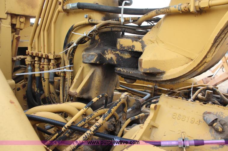 image for item I2493 1984 Caterpillar 613B paddle scraper