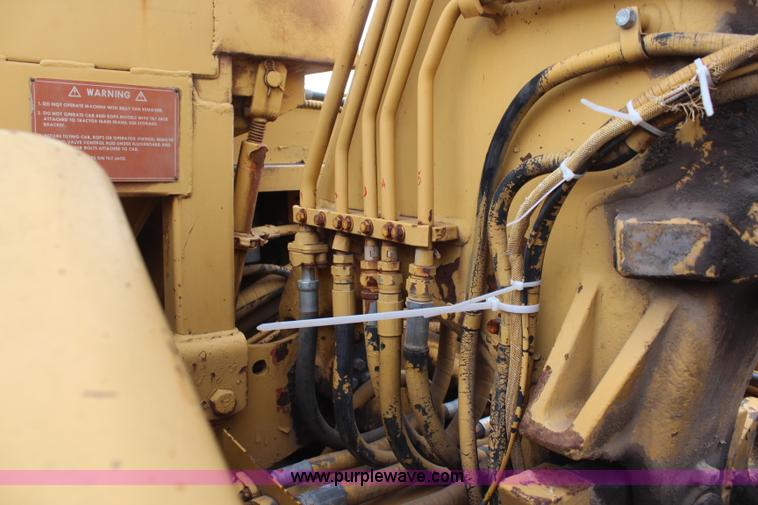 image for item I2493 1984 Caterpillar 613B paddle scraper