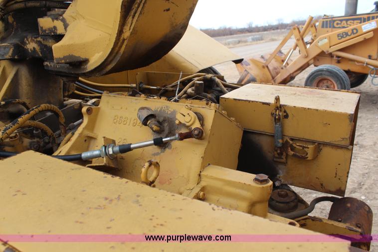 image for item I2493 1984 Caterpillar 613B paddle scraper