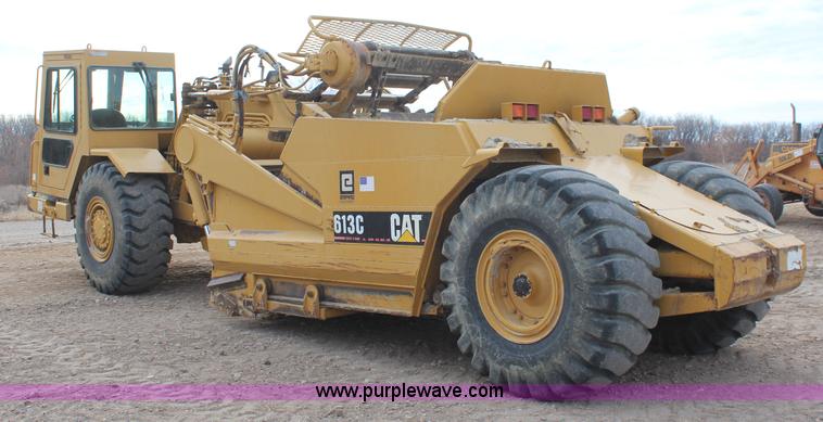 image for item I2494 2006 Caterpillar 613C Series II scraper