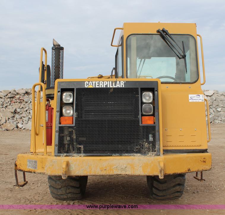 image for item I2494 2006 Caterpillar 613C Series II scraper