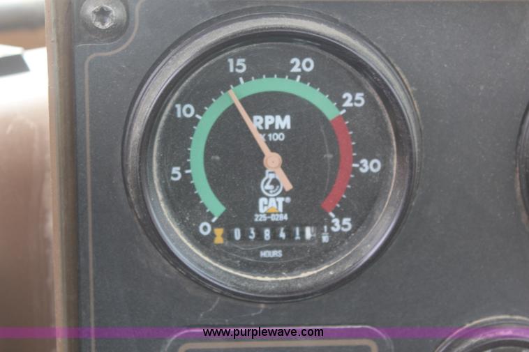 image for item I2494 2006 Caterpillar 613C Series II scraper