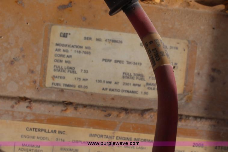 image for item I2494 2006 Caterpillar 613C Series II scraper