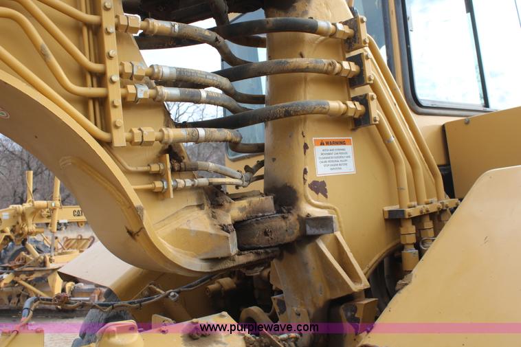 image for item I2494 2006 Caterpillar 613C Series II scraper