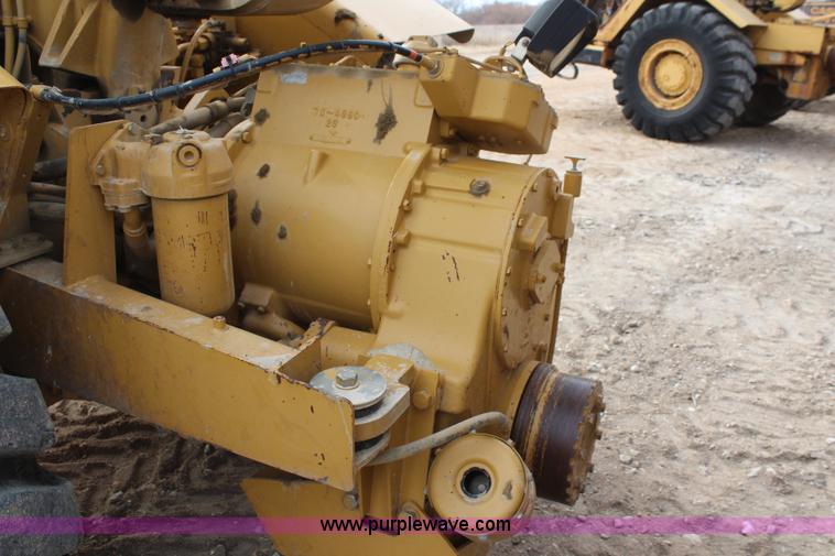 image for item I2494 2006 Caterpillar 613C Series II scraper