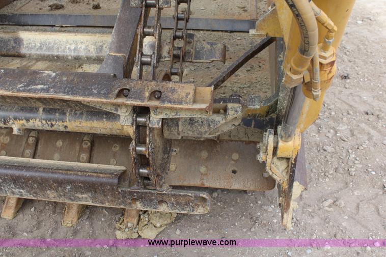 image for item I2494 2006 Caterpillar 613C Series II scraper