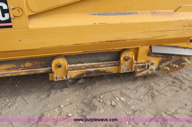 image for item I2494 2006 Caterpillar 613C Series II scraper