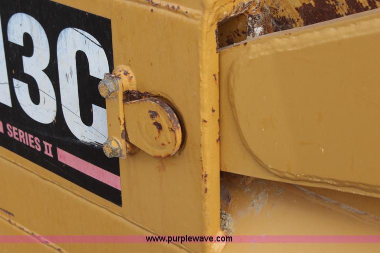 image for item I2494 2006 Caterpillar 613C Series II scraper