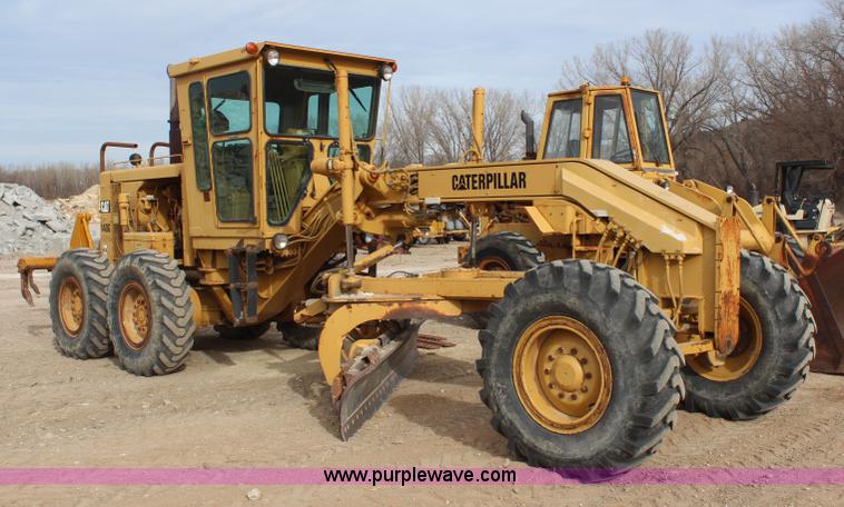 image for item I2495 1994 Caterpillar 140G articulated motor grader