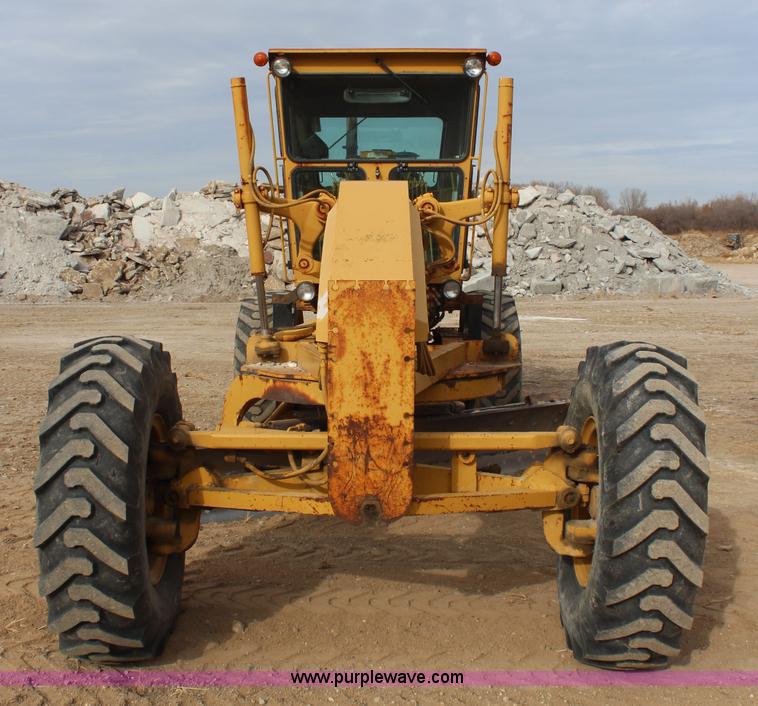 image for item I2495 1994 Caterpillar 140G articulated motor grader