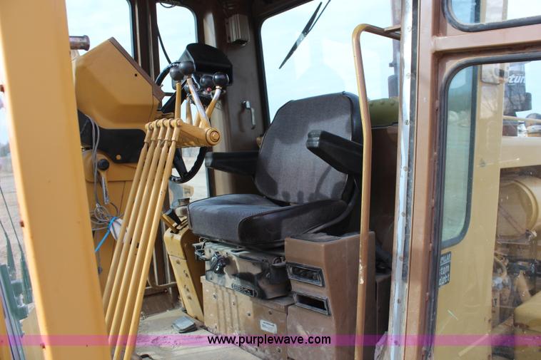 image for item I2495 1994 Caterpillar 140G articulated motor grader