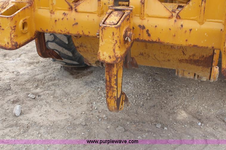 image for item I2495 1994 Caterpillar 140G articulated motor grader
