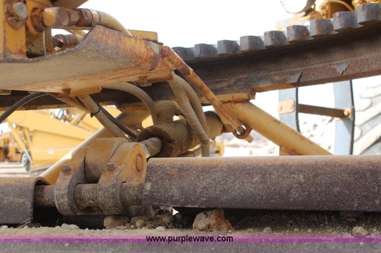 image for item I2495 1994 Caterpillar 140G articulated motor grader