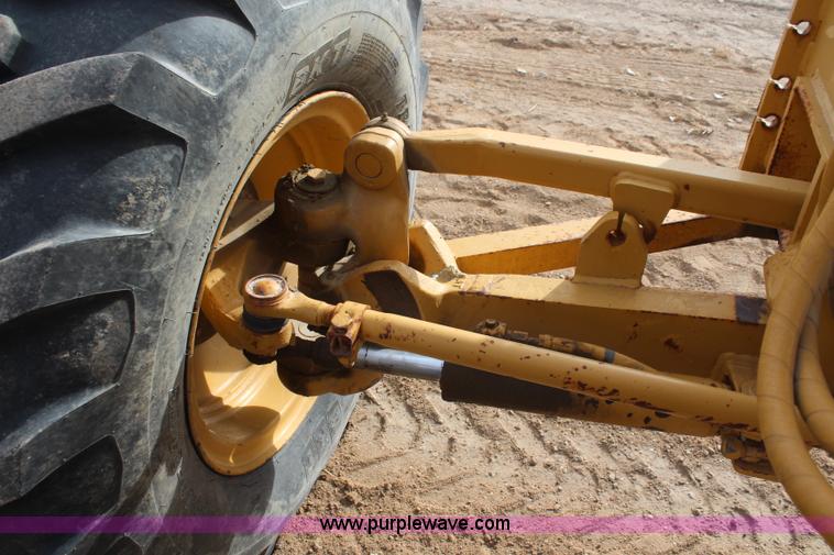 image for item I2495 1994 Caterpillar 140G articulated motor grader
