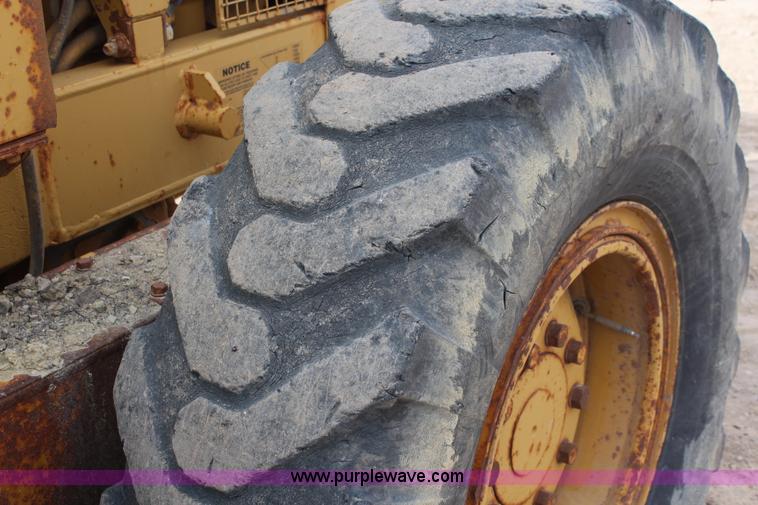 image for item I2495 1994 Caterpillar 140G articulated motor grader