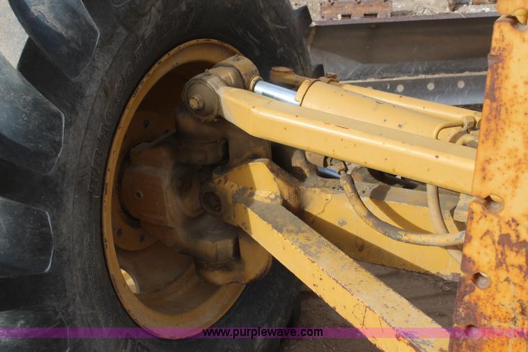 image for item I2495 1994 Caterpillar 140G articulated motor grader