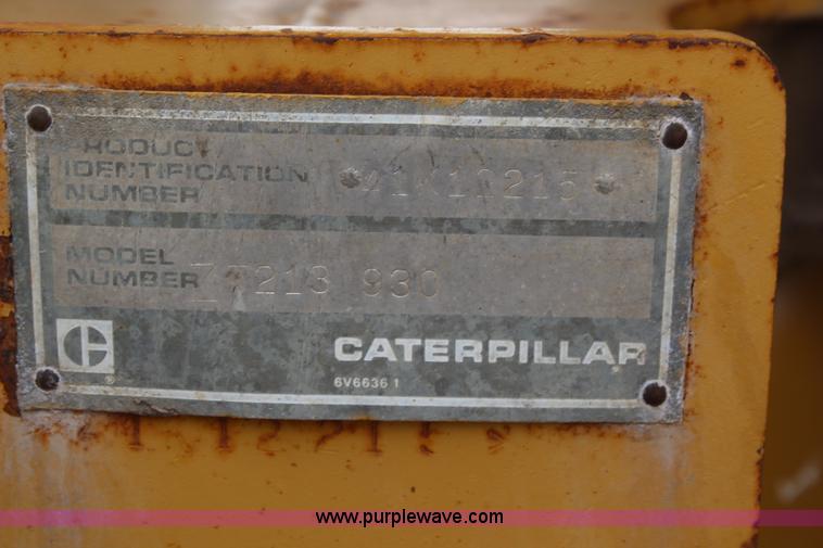 image for item I2496 1983 Caterpillar 930 wheel loader