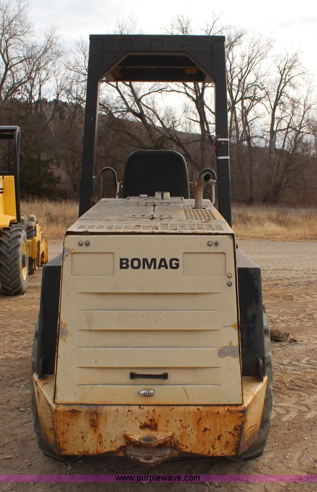 image for item I2499 Bomag BW142PDB vibratory roller