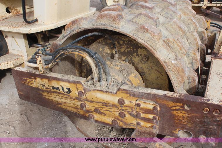 image for item I2499 Bomag BW142PDB vibratory roller