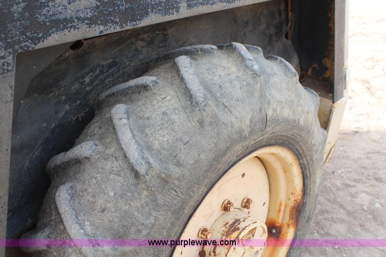 image for item I2499 Bomag BW142PDB vibratory roller