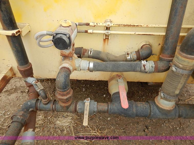 image for item I5185 Port-a-tank PT-3000 water tank