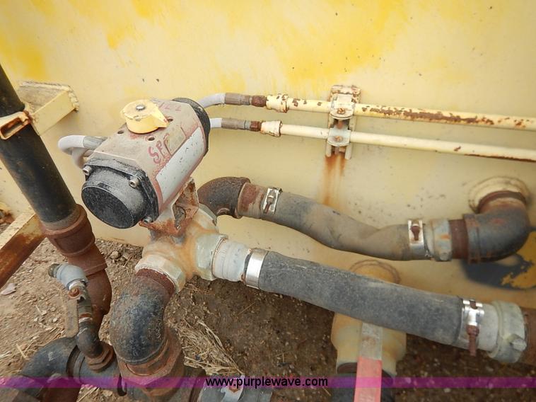 image for item I5185 Port-a-tank PT-3000 water tank