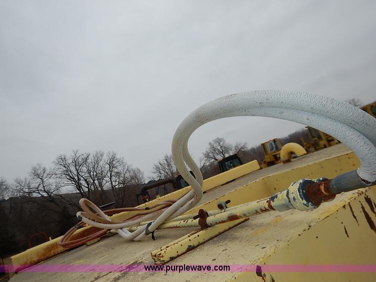 image for item I5185 Port-a-tank PT-3000 water tank