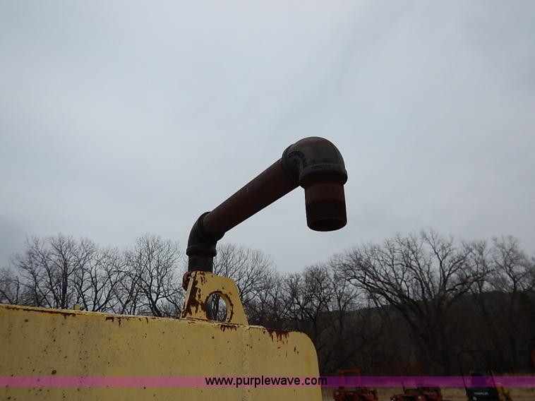 image for item I5185 Port-a-tank PT-3000 water tank