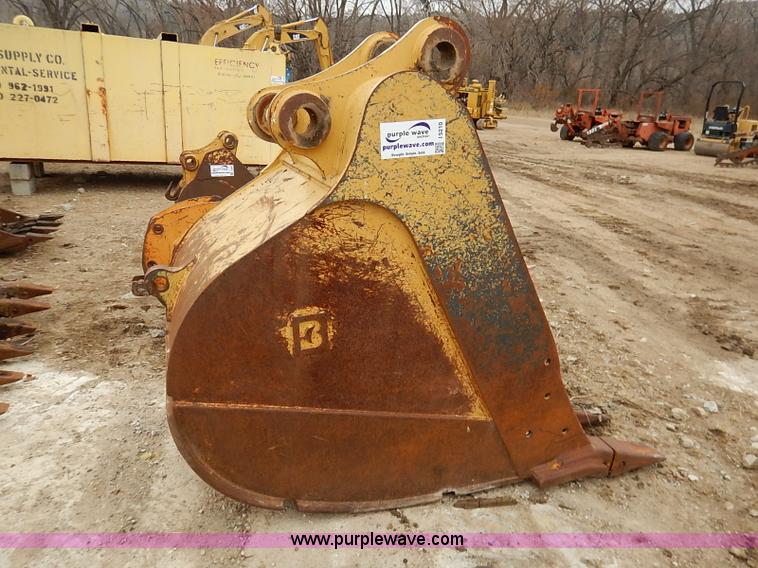 image for item I5210 Balderson excavator bucket