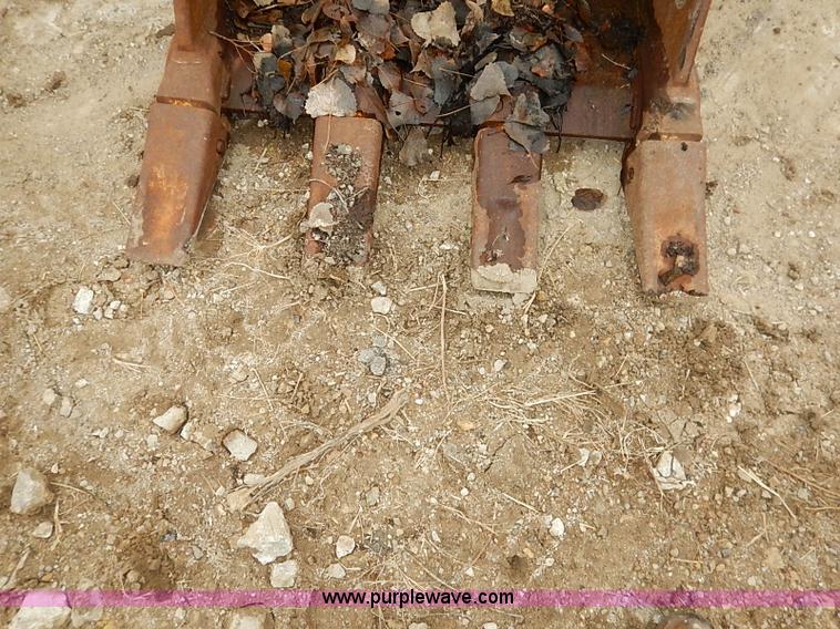 image for item I5210 Balderson excavator bucket
