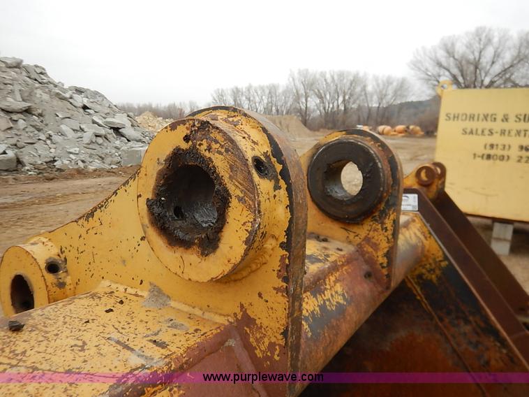 image for item I5211 CF loader bucket