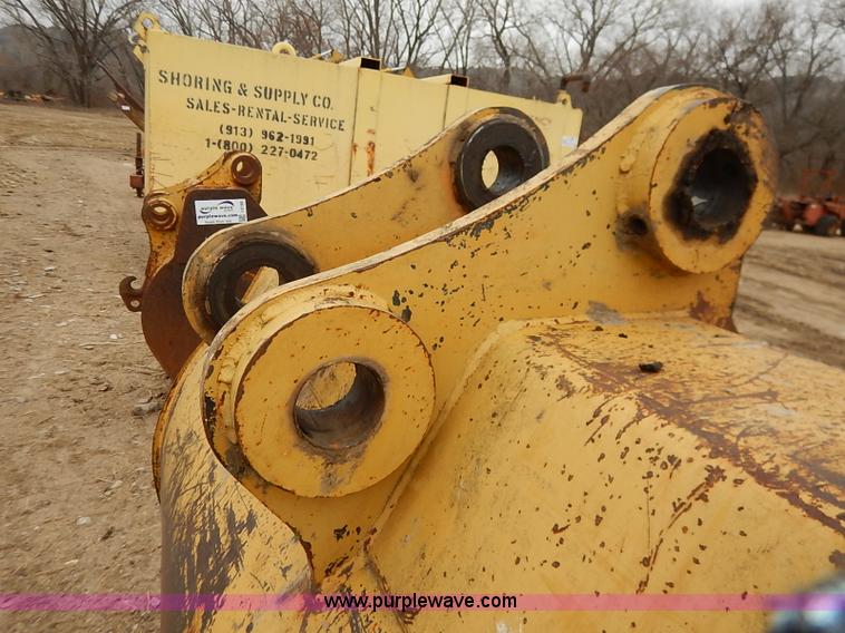 image for item I5211 CF loader bucket