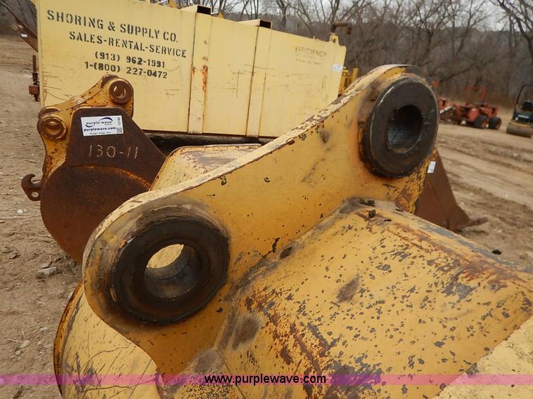 image for item I5211 CF loader bucket