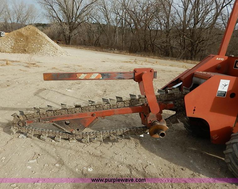 image for item I5230 1985 Ditch Witch 4010 trencher