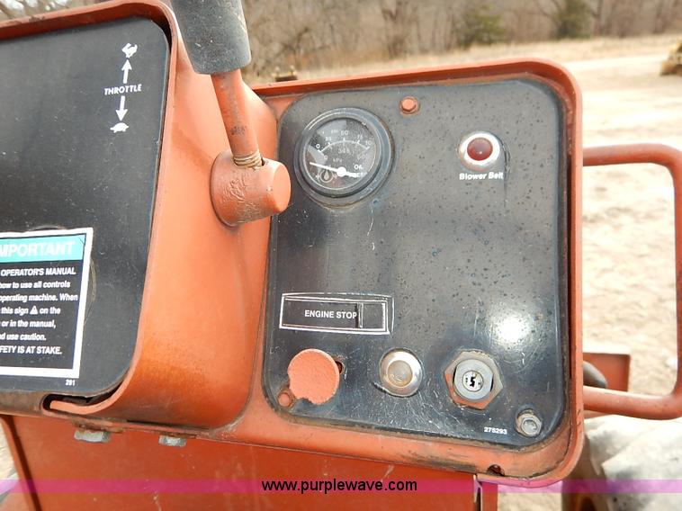 image for item I5230 1985 Ditch Witch 4010 trencher