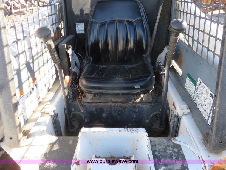 image for item J1221 1998 Bobcat 763 skid steer