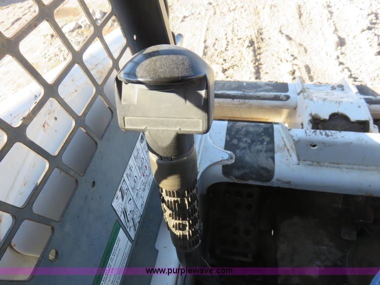 image for item J1221 1998 Bobcat 763 skid steer