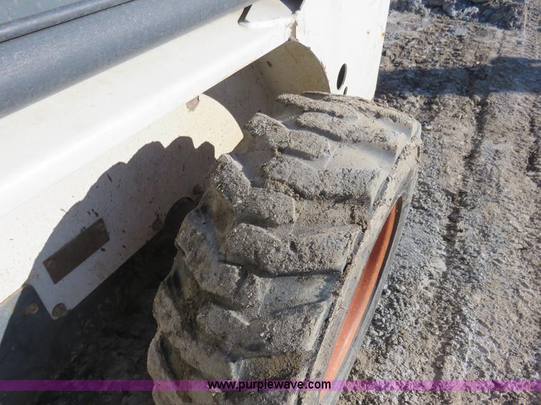 image for item J1221 1998 Bobcat 763 skid steer