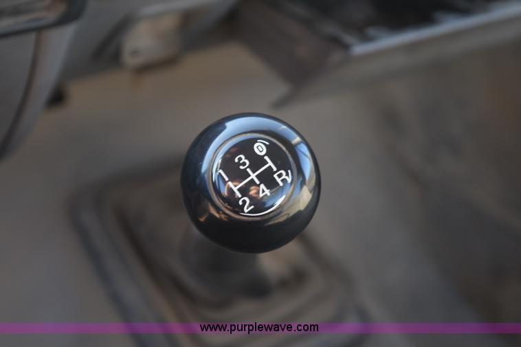 image for item J1240 1994 Ford F350 Super Duty XLT flatbed truck