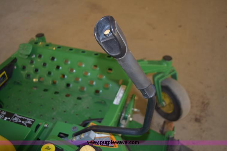 image for item BB9661 John Deere 2520A ZTR lawn mower