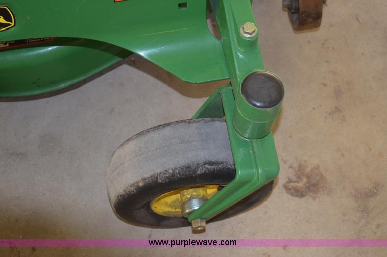 image for item BB9661 John Deere 2520A ZTR lawn mower