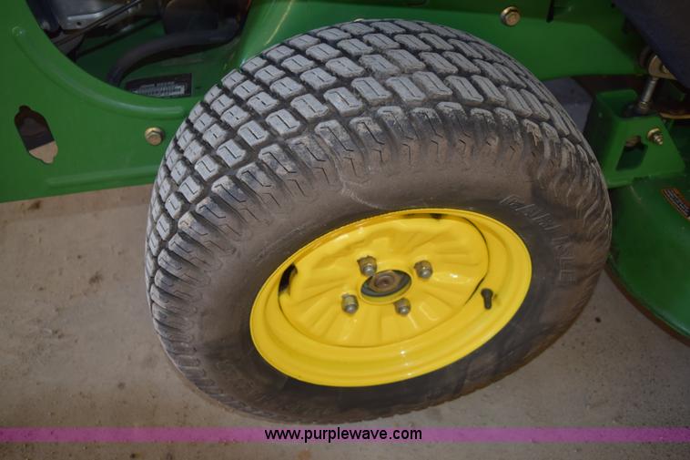 image for item BB9661 John Deere 2520A ZTR lawn mower