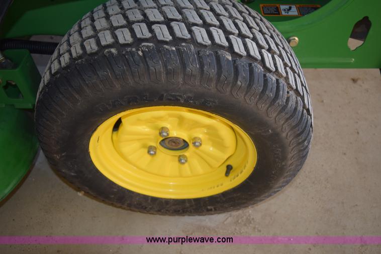 image for item BB9661 John Deere 2520A ZTR lawn mower