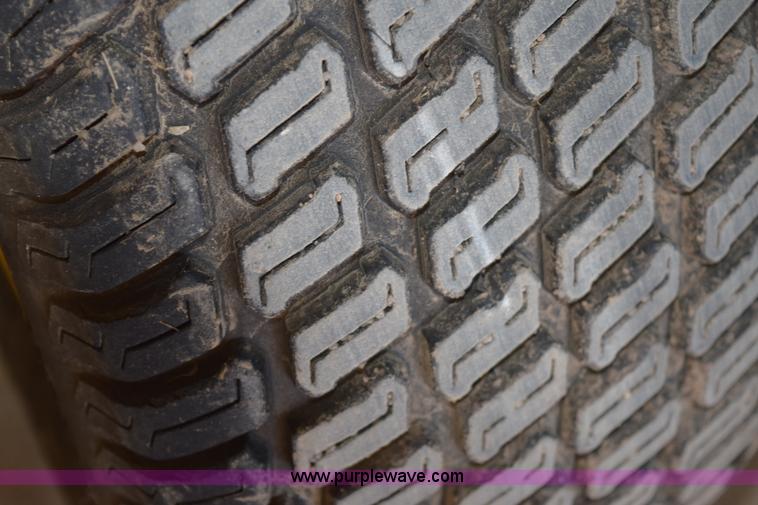 image for item BB9661 John Deere 2520A ZTR lawn mower