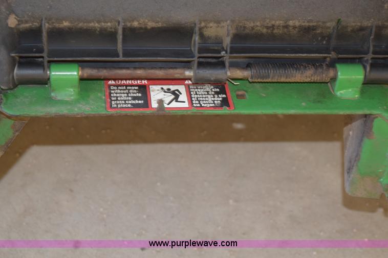 image for item BB9661 John Deere 2520A ZTR lawn mower