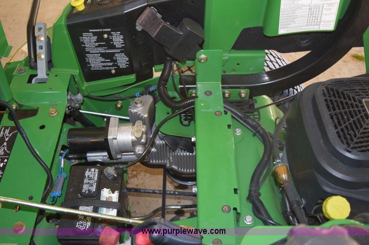 image for item BB9661 John Deere 2520A ZTR lawn mower