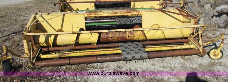 image for item D2247 New Holland 960 pickup head