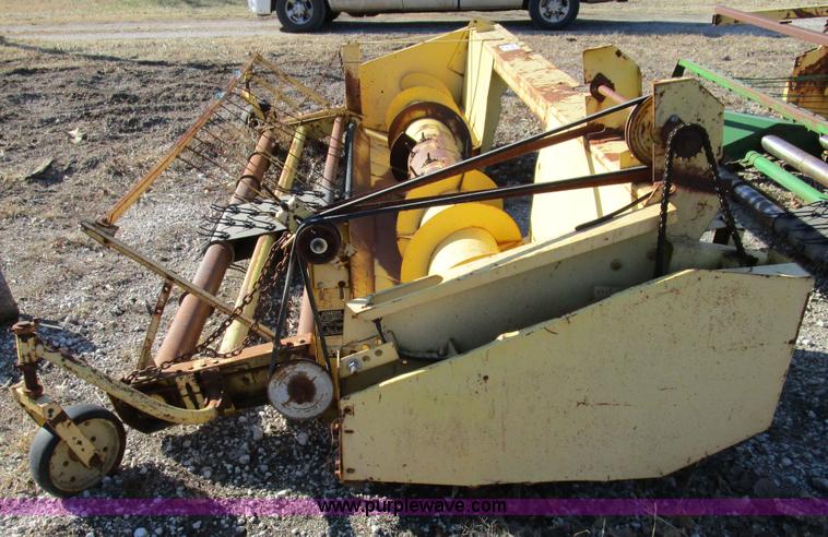 image for item D2247 New Holland 960 pickup head