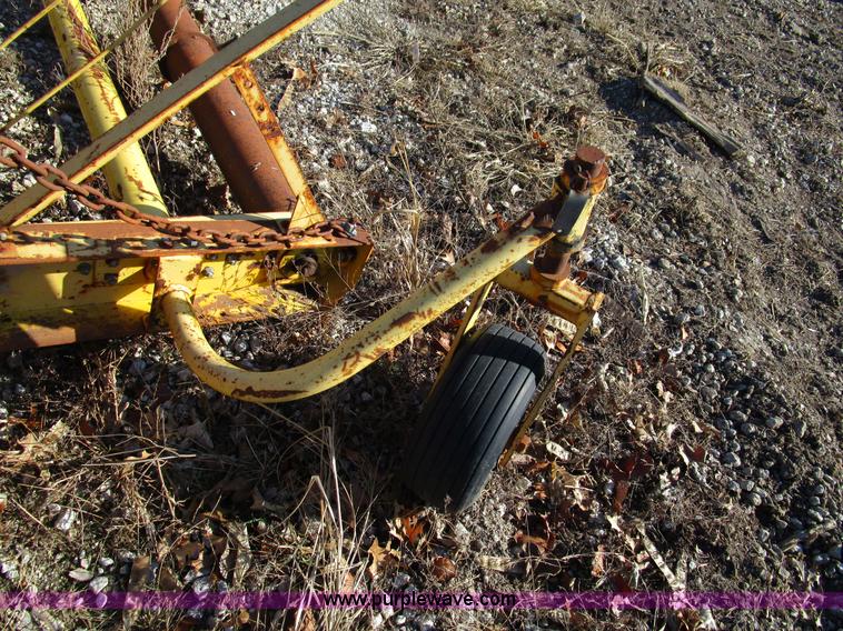 image for item D2247 New Holland 960 pickup head